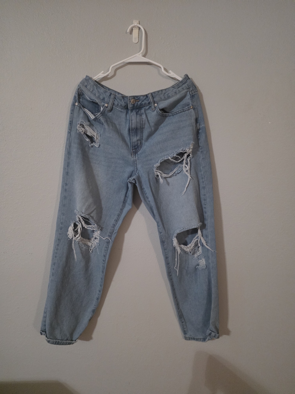 Forever 21 Light Blue Ripped Boyfriend Jeans